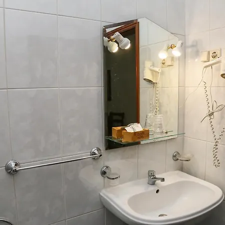 Oasis 3*