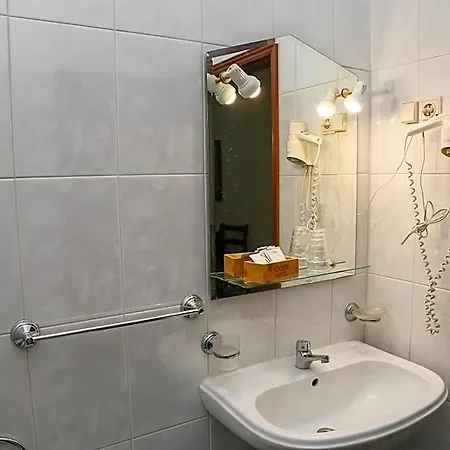 Oasis فندق مبيت وإفطار
