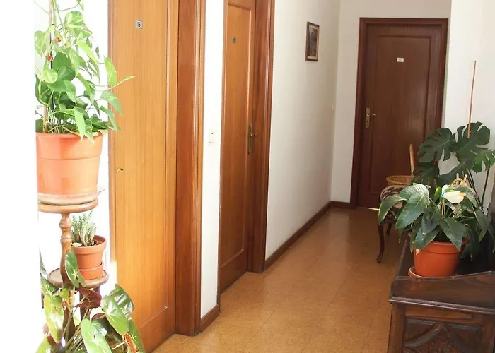 Oasis Bed & Breakfast 3*